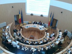 Rugăciunea dă startul şedinţelor de Consiliu Judeţean