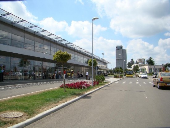 “Aterizare forțată” în șomaj tehnic la Aeroportul din Sibiu
