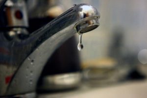 Se oprește apa pe mai multe străzi din Mediaș și Dumbrăveni
