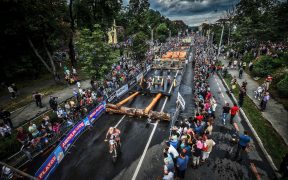 Rideri din 45 de țări la Red Bull Romaniacs 2016