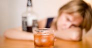 „Reabilitarea dependenților de alcool și droguri din medii defavorizate” - noul proiect al Asociației Crucea Albastră din România
