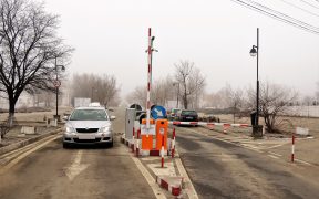 Accesul auto în incinta Cimitirului Municipal Sibiu este ordonat printr-un sistem electronic