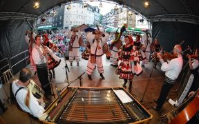 Junii Sibiului şi Ceata Junilor la "Festivalul de trei zile" din Marburg