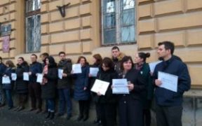 Protest al magistraților împotriva ordonanței care modifică legile justiției