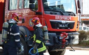 Incendiu în Mediaș din cauza unui scurt circuit produs la centrala termică a apartamentului