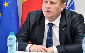 ALDE SIBIU: Ministrul multi-lateral dezvoltat al Sănătăţii trebuie să plece