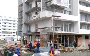Muncitor decedat după ce a căzut de la 9 metri