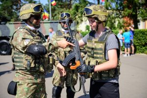 Expoziţie de tehnică militară la AFT Sibiu