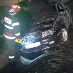 ACCIDENT: Un autoturism a intrat într-un stâlp la Chirpăr