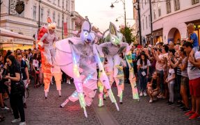 În perioada stării de urgență, se amână punerea în vânzare a biletelor FITS 2020