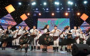 Veteranii Junii Sibiului la Festivalului Internaţional de Muzică şi Folclor din Grecia
