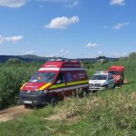 Bărbat rănit după ce căruța în care se afla a fost lovită de un tren personal