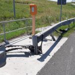 VIDEO - FOTO: A derapat din cauza vitezei și a lovit un parapet de pe autostrada A1