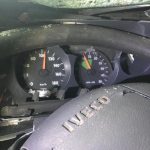 O dubiță nu a păstrat distanța și a intrat sub un TIR pe A1