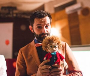 Un magician, câştigător al premiului de originalitate de la „Românii au talent’’ vine la Mediaș