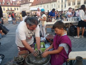 Tărgul Olarilor reunește la Sibiu peste 100 de meșteri din țară