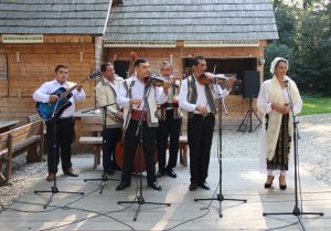 La sfârșitul lunii are loc Festivalul Tarafuri și Fanfare
