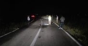 Un motociclist nu a adaptat viteza în curbă și a produs un accident