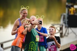 Night Cross Challenge a adus la start sute de alergători