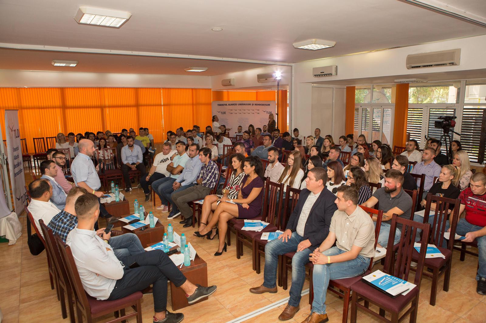 Tineretul Aliantei Liberalilor si Democratilor: Mai uniti, mai puternici (CP)