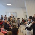 Raluca Turcan “a vorbit” cu Moș Crăciun și l-a rugat să se întâlnească cu 50 de copii nevoiași
