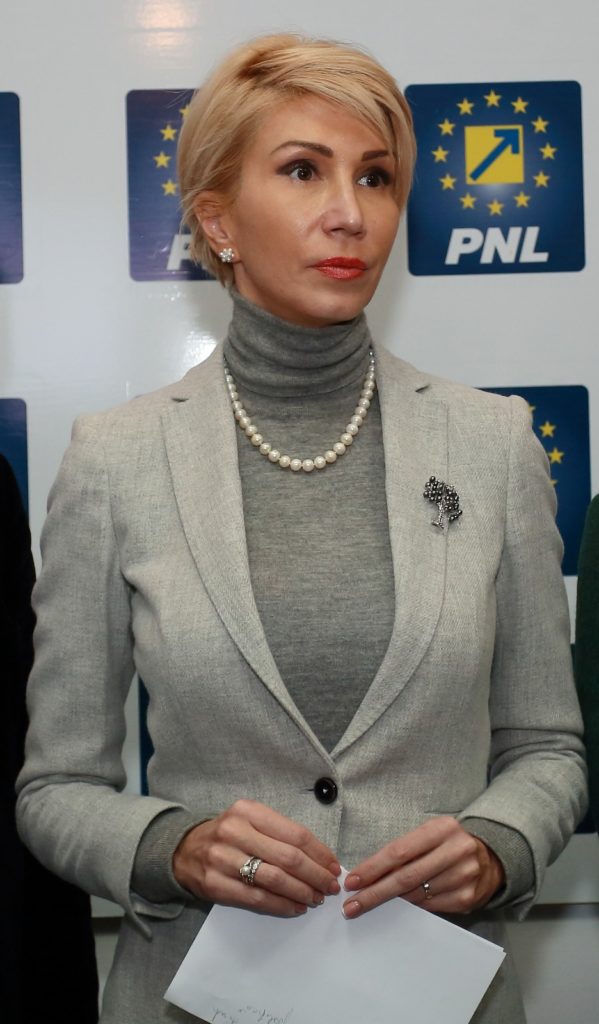 Raluca Turcan susține Proiectul Președintelui Klaus Iohannis – "ROMÂNIA EDUCATĂ!"