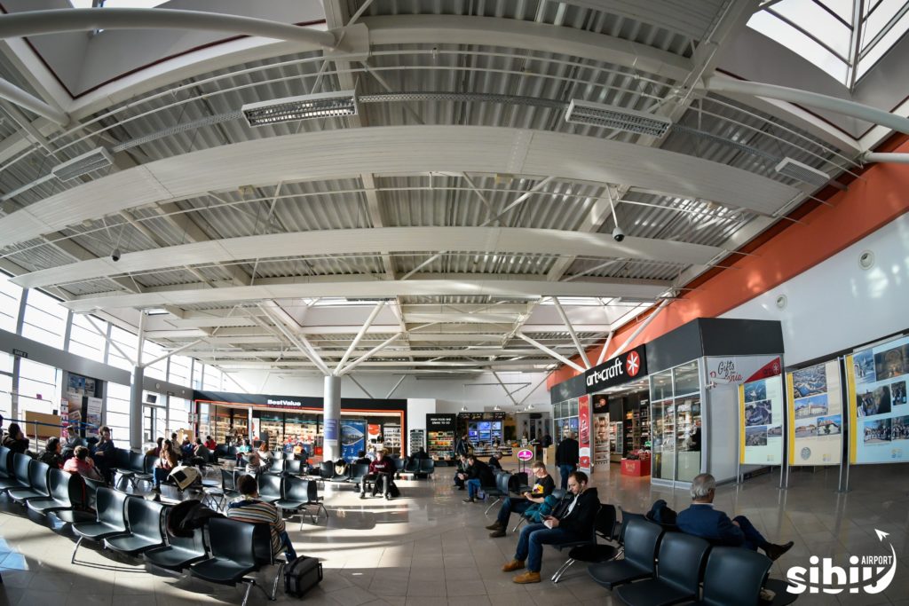 Rute noi de zbor dar și un volum mai mare de călători pentru Aeroportul Internațional din Sibiu