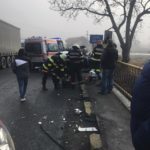 Accident grav pe Valea Oltului. Două persoane sunt încarcerate