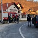 FOTO: Nu a adaptat viteza în curbă și s-a răsturnat cu mașina la Mediaș