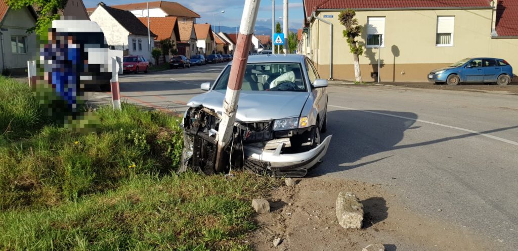 FOTO | Trafic blocat pe Calea Turnișorului, la trecerea cu calea ferată