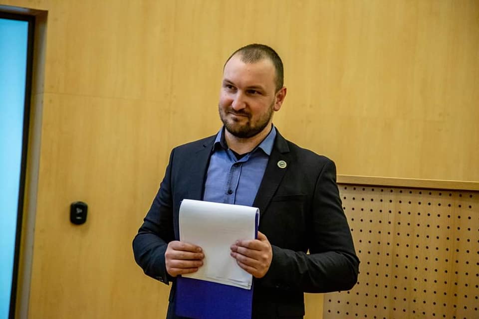 Adrian Bibu vine în sprijinul elevilor și al patronilor de terase din Sibiu