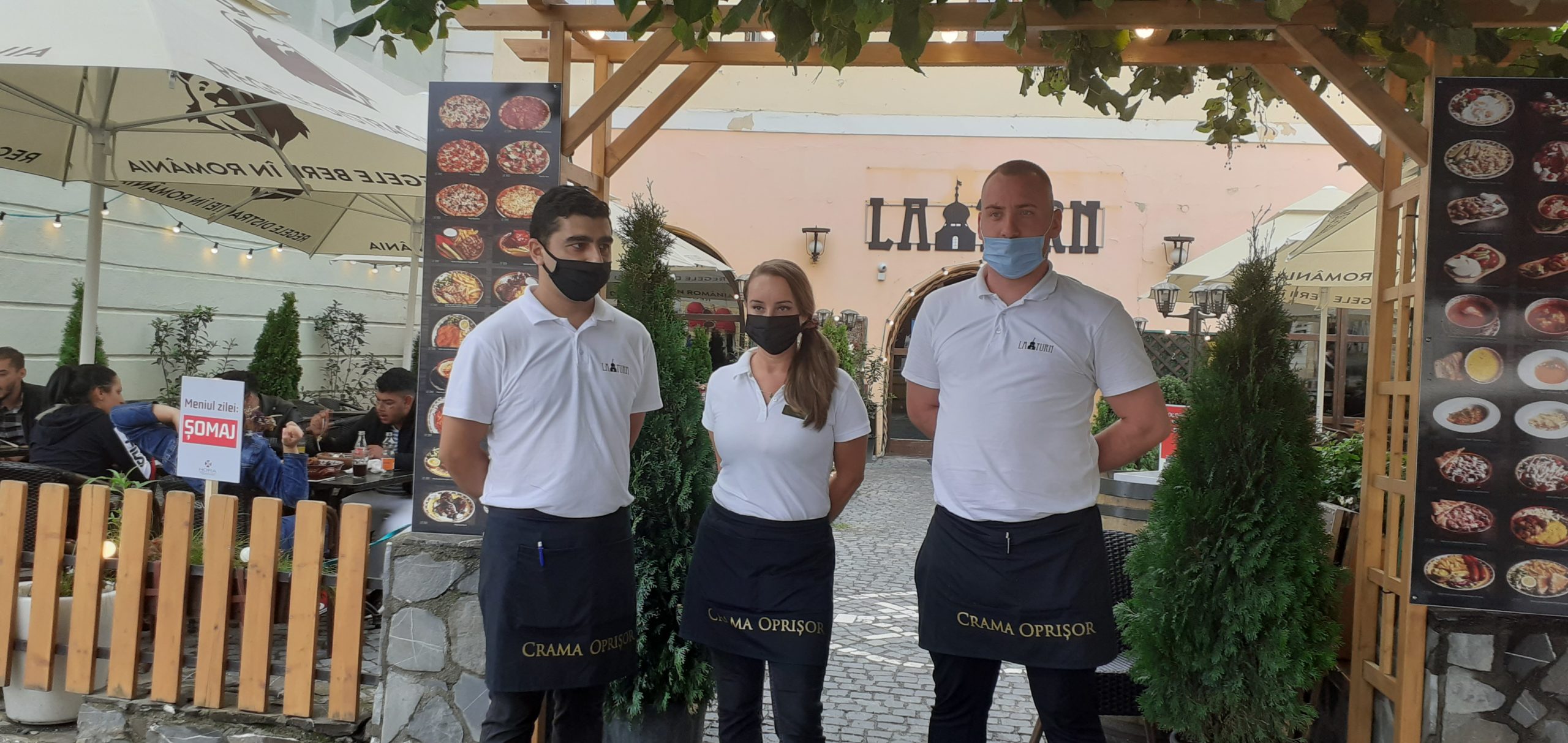Angajații restaurantelor din Sibiu s-au alăturat protestului HoReCa