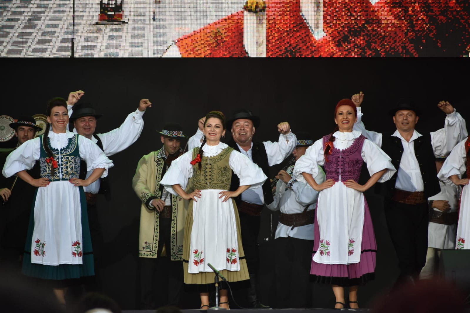 Ediția cu Numărul 45 a Festivalului „Cântecele Munților”, dedicată eroilor din linia întâi