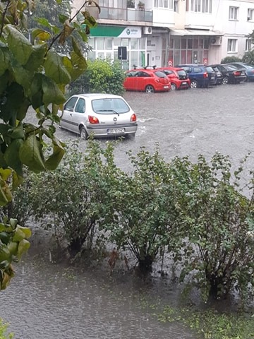 FOTO- VIDEO Strada Maramureșului din nou inundată