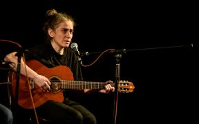 Artista Ada Milea va susține un concert dublu la Teatrul Gong