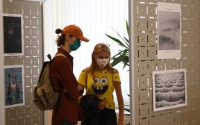 Iubitorii de fotografie pot admira timp de 3 săptămâni, lucrările selectate de la artiști fotografi din 60 de țări