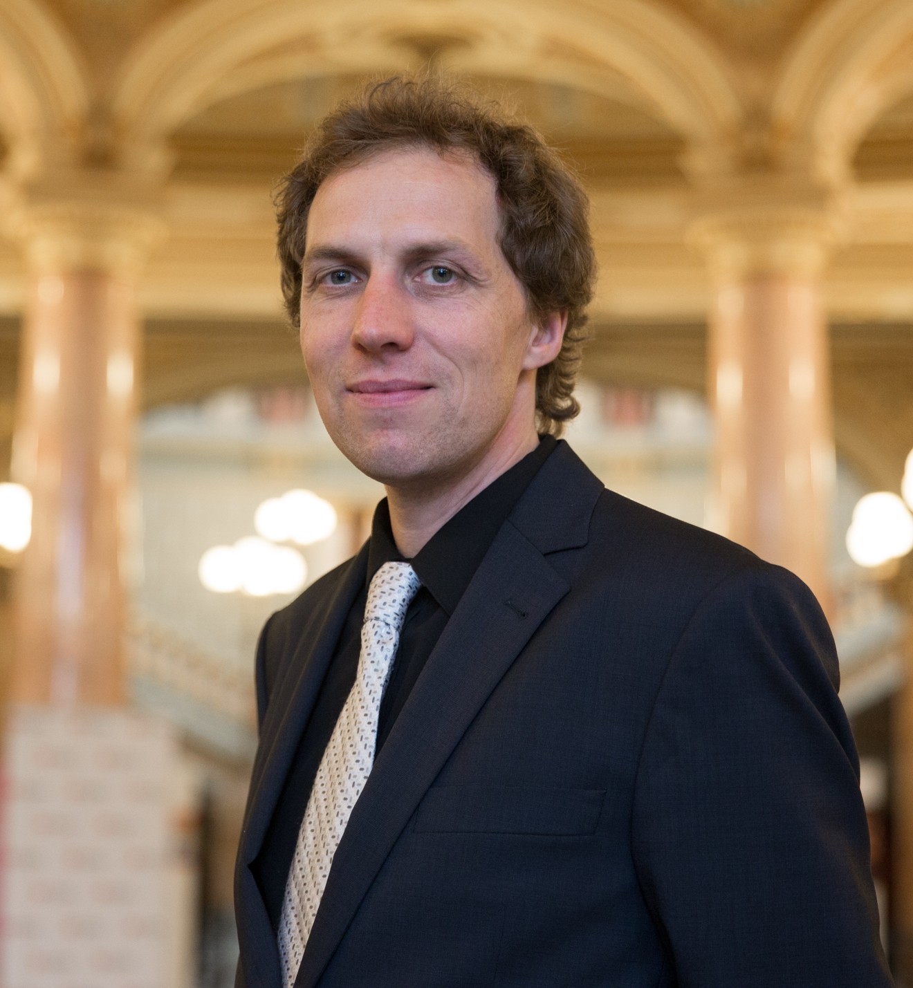 Steffen Schlandt, organistul Bisericii Negre din Brașov va susține o serie de concerte în localități din județul Sibiu