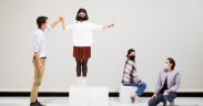 Actorii Teatrului „Gong” prezintă o nouă serie de spectacole lectură la Sibiu