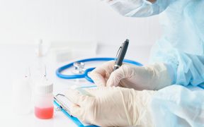 SCJU Sibiu va angaja un număr de 9 asistenți, 4 îngrijitoare și 1 brancardier