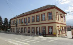 Doar Școala Gimnazială Racovița se mai află în află în scenariul 3 (lecții online)