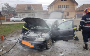 Pompierii medieșeni au intervenit la stingerea unui incendiu în Micăsasa