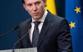 Premierul României, Florin Cîțu vrea să mărească salariul minim net doar cu 40 de lei
