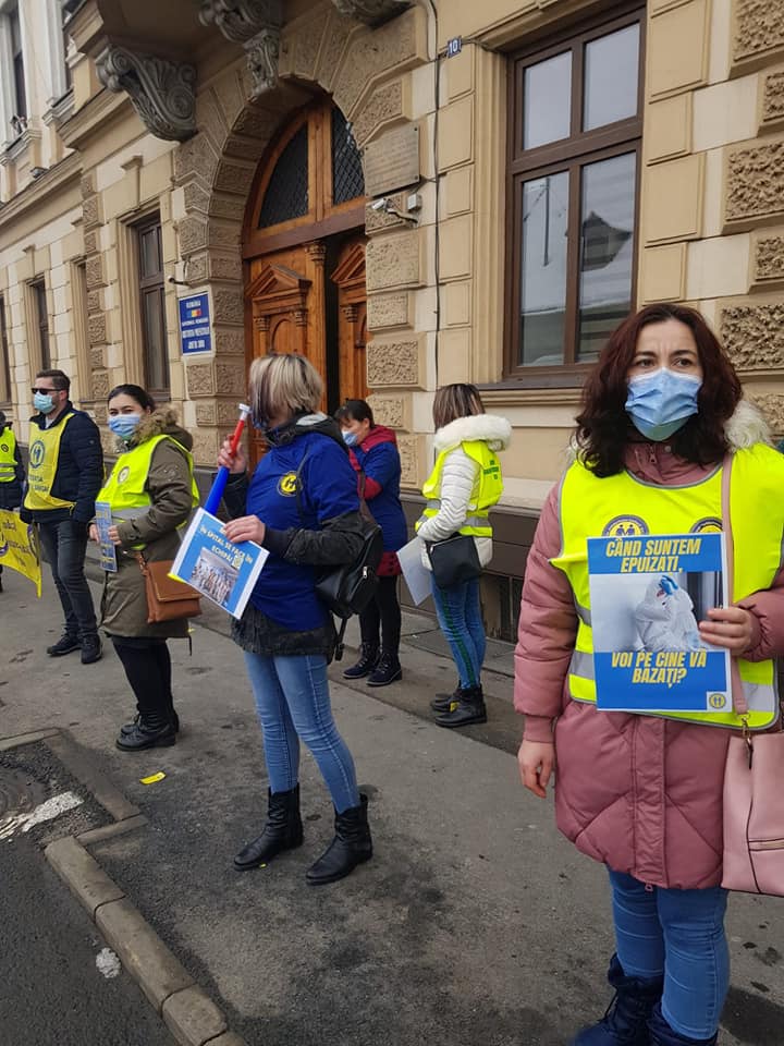 Solidaritatea Sanitară Sibiu a protestat pentru susținerea respectării drepturilor legale