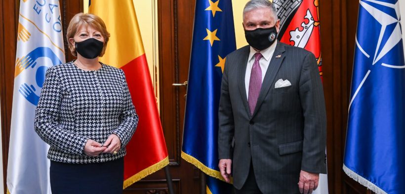 Primarul Sibiului a primit vizita Ambasadorului SUA