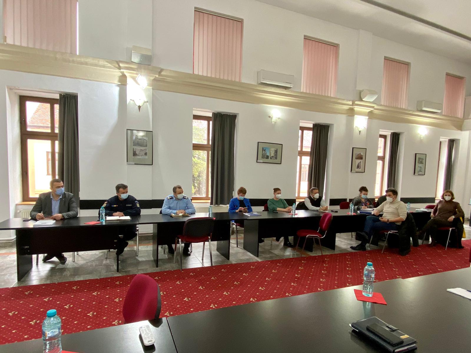 Întâlnire a reprezentanților instituțiilor și unităților sanitare cu responsabilități în prevenirea și combaterea efectelor pandemiei de COVID-19