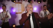 Cornel Puica, fostul primar al comunei Hoghilag, a revenit la vechea pasiune- muzica populară