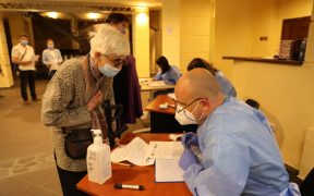 Aproximativ 70.000 persoane s-au vaccinat cu cea de-a doua doză