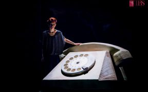 Teatrul de Balet Sibiu încheie stagiunea 2020 – 2021 cu spectacolul „Sînt o babă comunistă!”