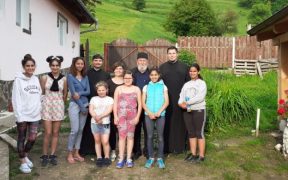 Daruri din parohiile oraşului Dumbrăveni, judeţul Sibiu, pentru Casa de tip familial „Sfântul Nicolae” din Criș