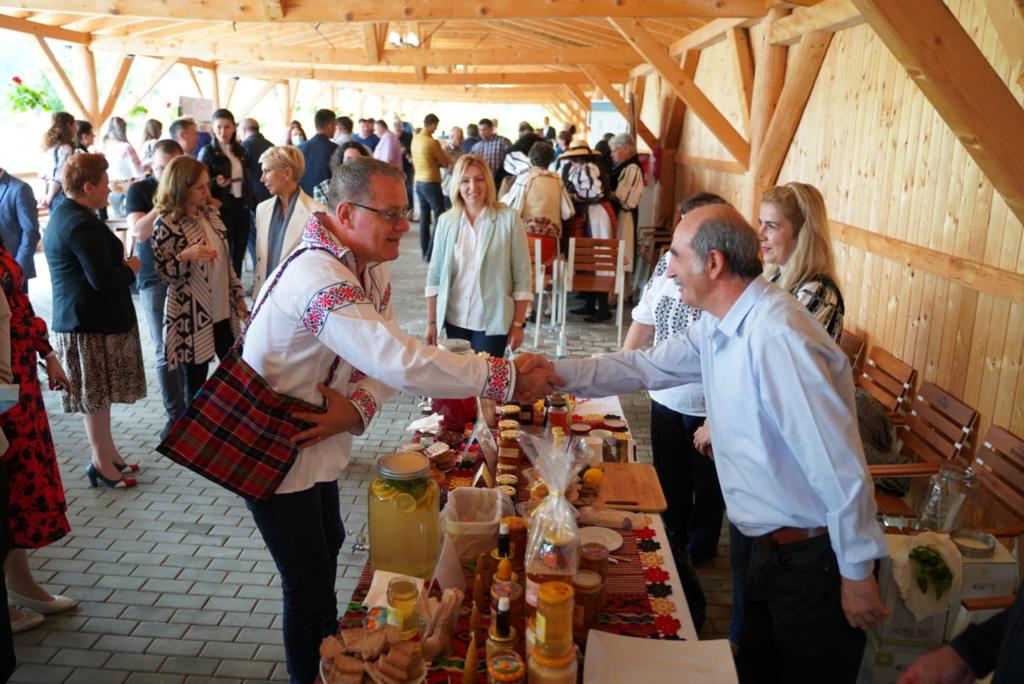 Ministrul Agriculturii în dialog cu primarii și producătorii locali din județ